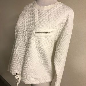 F21 Quilted Pattern Sweater Top